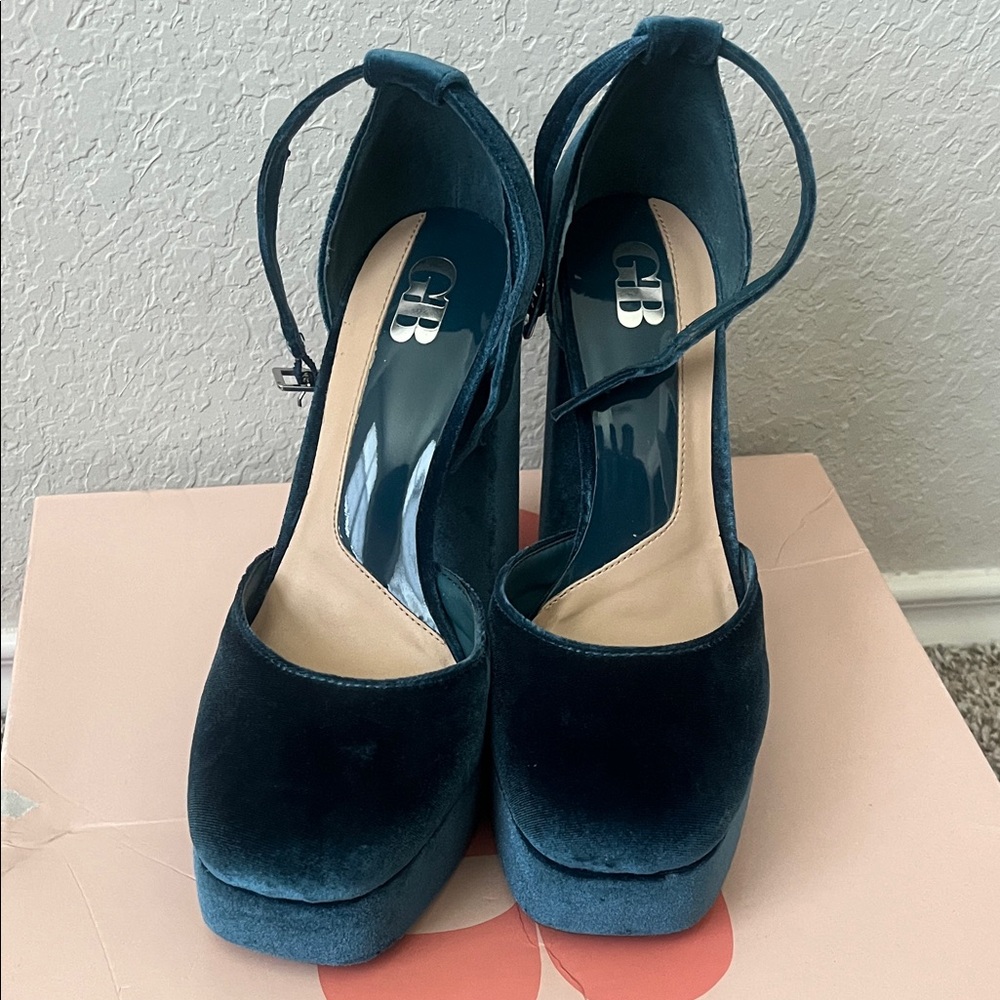 Gianni Bini Teal Velvet Platform Heels